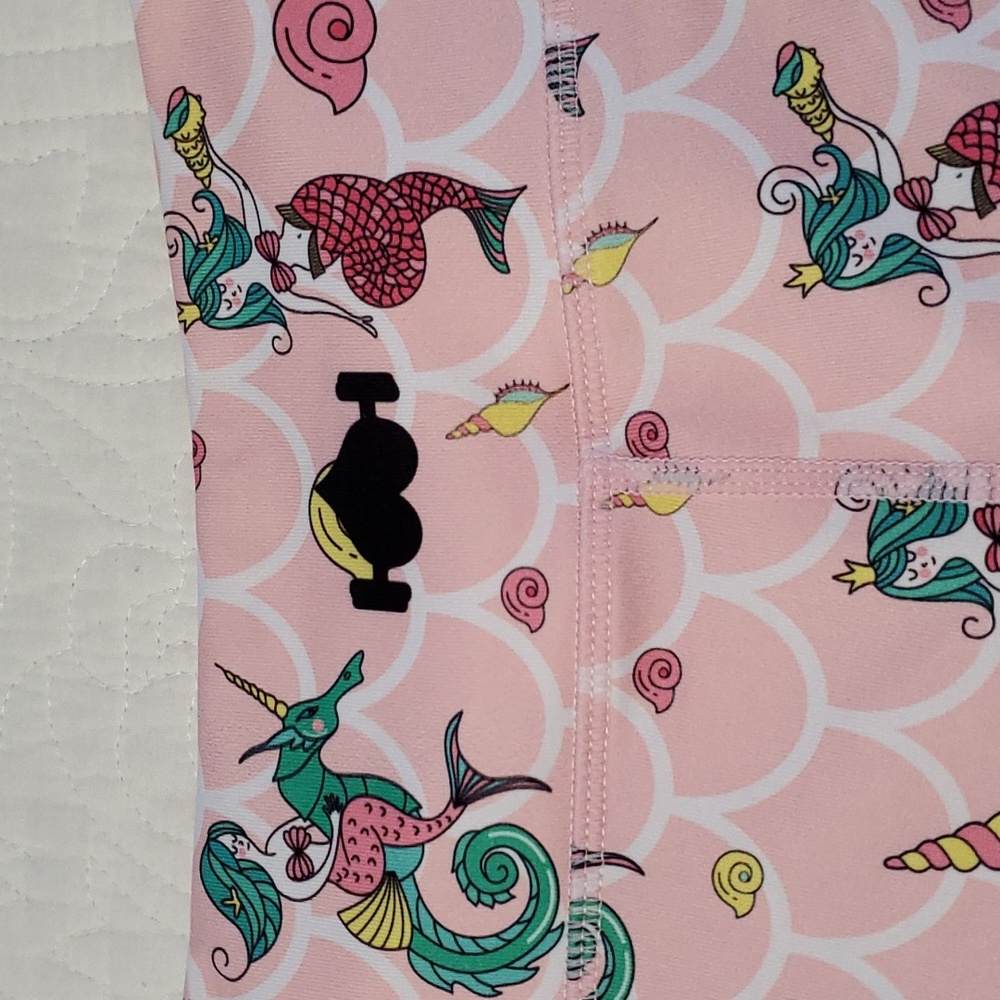 Wodbottom Mermaid and Seahorse Shorties, Size M - Picture 4 of 9